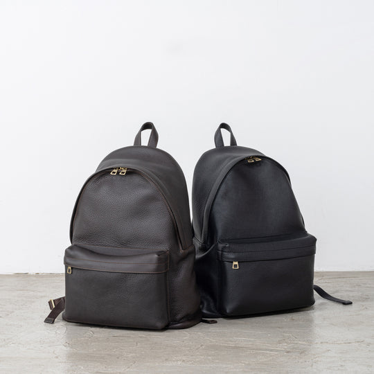 デイパック ダークブラウン