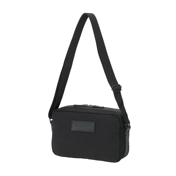 シセイ　レザー メッセンジャーバッグ ブラック　ミニマルワードローブ Bags – MINIMAL WARDROBE