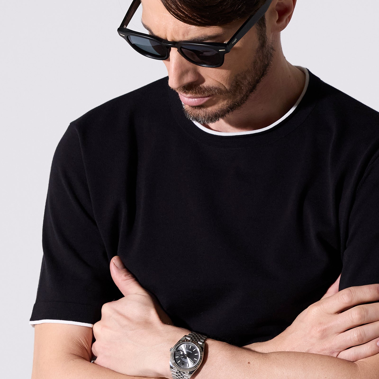 terroir : バイカラーショートスリーブプルオーバー ブラック 46 terroir バイカラープルオーバー ブラック – MINIMAL WARDROBE