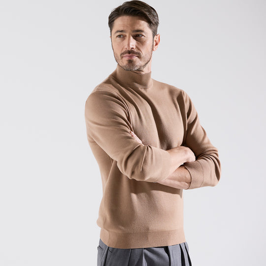 lusso ハイネックプルオーバー シガーベージュ