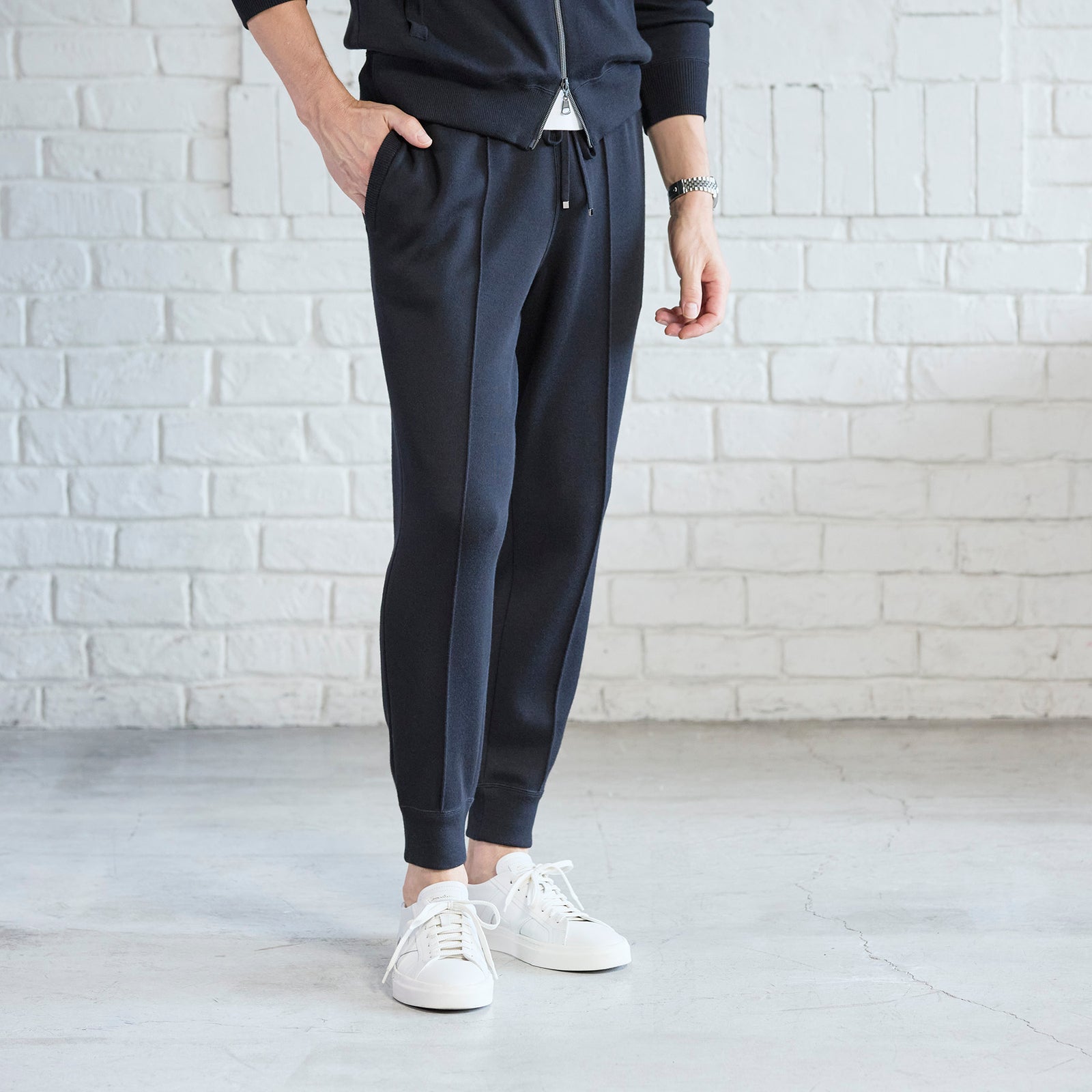 lusso センタープレスパンツ ブラック – MINIMAL WARDROBE