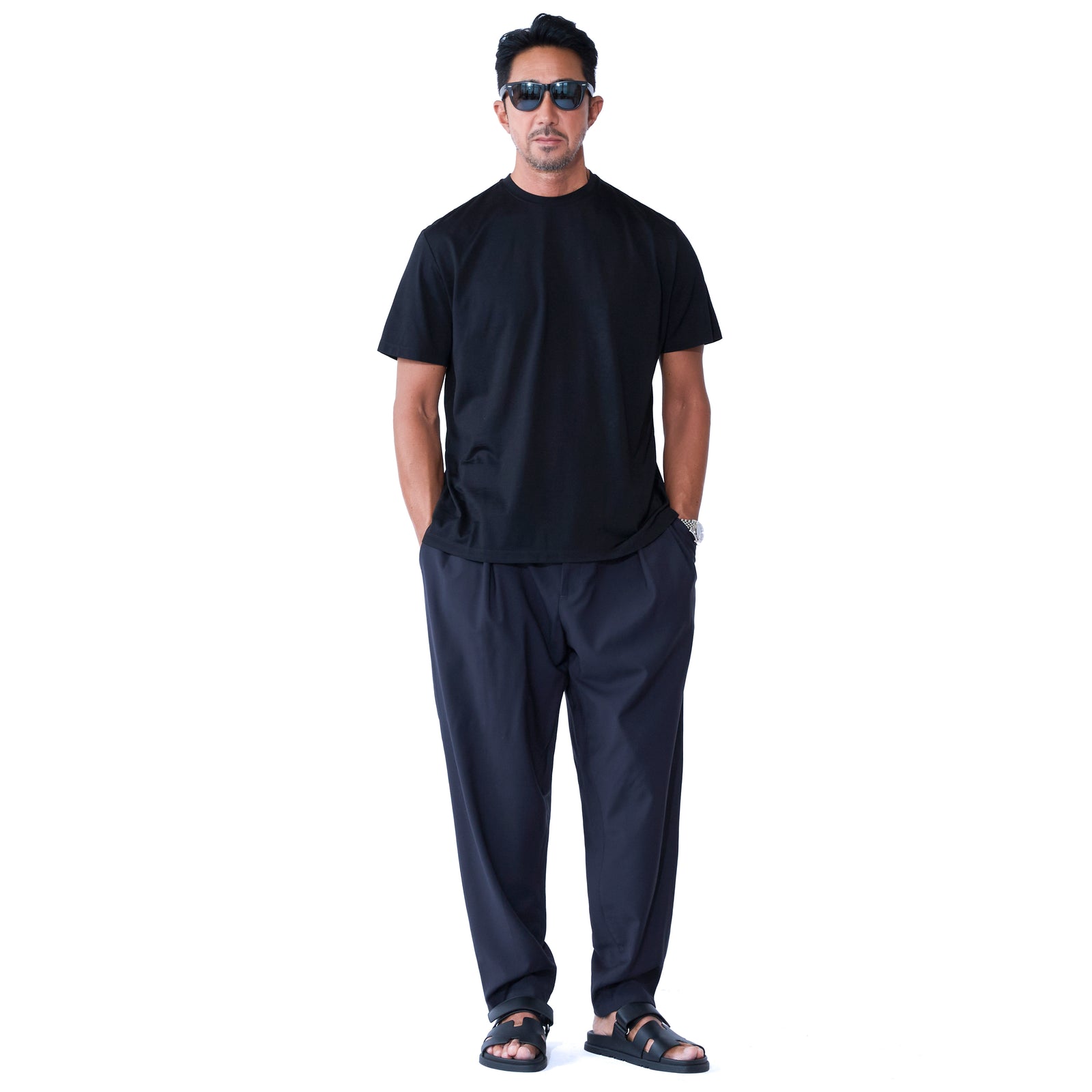 ウォッシャブルシルク クルーネックTシャツ ブラック – MINIMAL WARDROBE