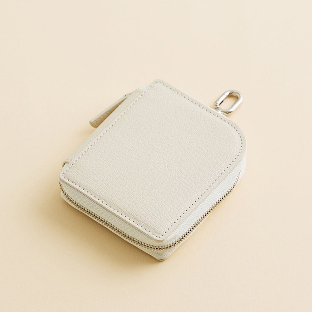 キーホルダー　キーケース　キーリング　ホワイト Key Case W Wキーケース 110 オフホワイト – MINIMAL WARDROBE