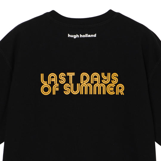 ＜HUGH HOLLANDコラボレーション＞ユニセックス Ｔシャツ ”Left Turn Only (Orange County, 1975)”  ブラック