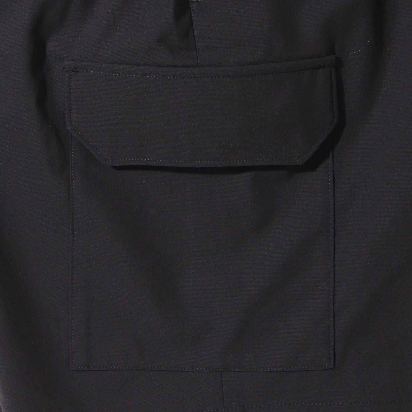 ハイツイストコットンパナマ カーゴショートパンツ ブラック – MINIMAL