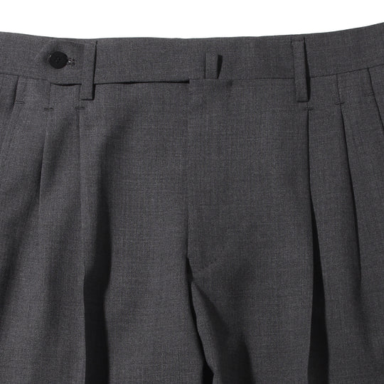 干場別注 2プリーツ　ウールパンツ チャコールグレー