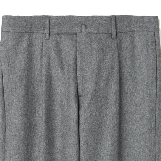 ARECHI ウールカシミヤナイロンストレッチ 1プリーツテーパードパンツ グレー