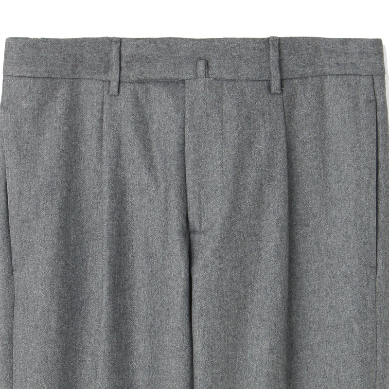ARECHI ウールカシミヤナイロンストレッチ 1プリーツテーパードパンツ グレー