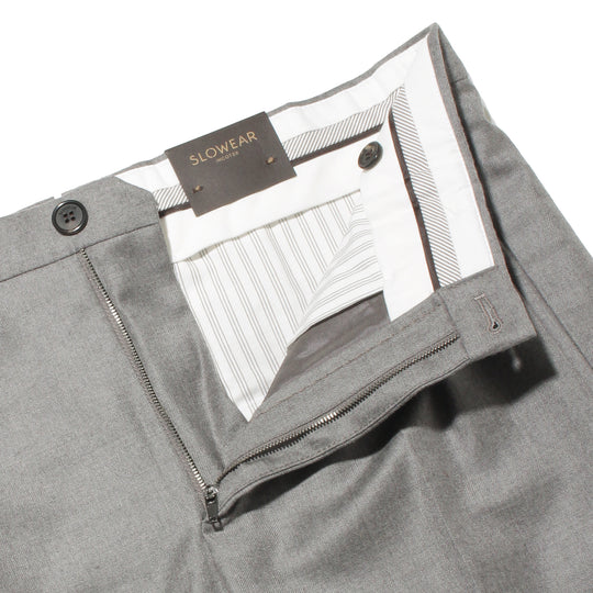 テーパードフィット1プリーツパンツ ライトグレー