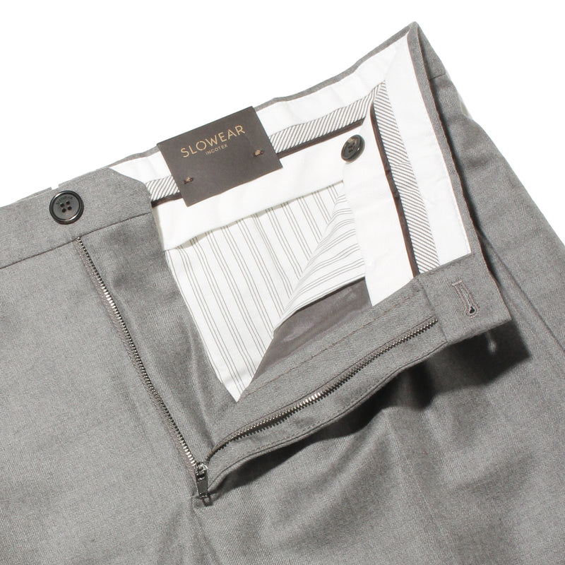 テーパードフィット1プリーツパンツ ライトグレー – MINIMAL WARDROBE