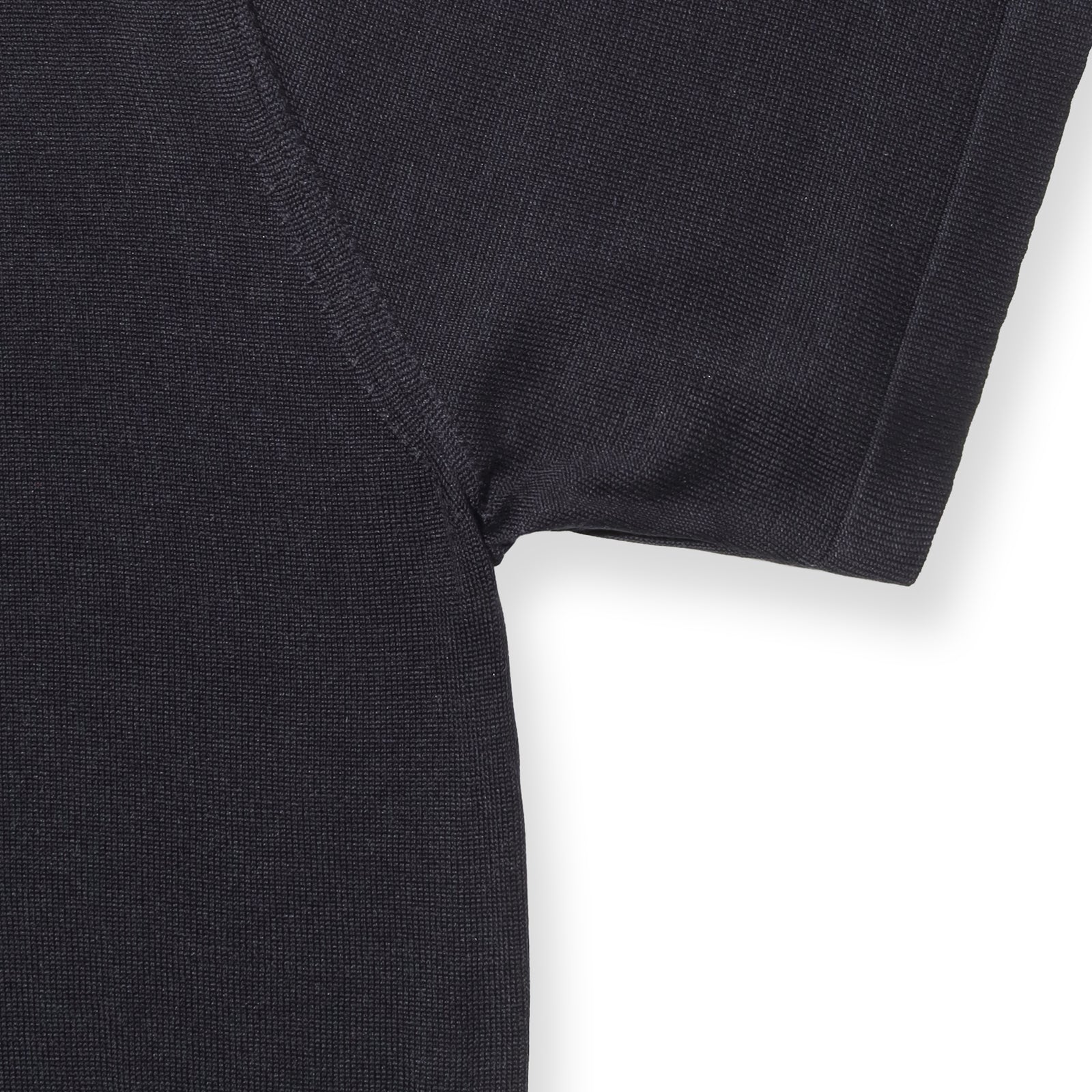 14ゲージウォッシャブルシルク ニットTシャツ ブラック – MINIMAL WARDROBE