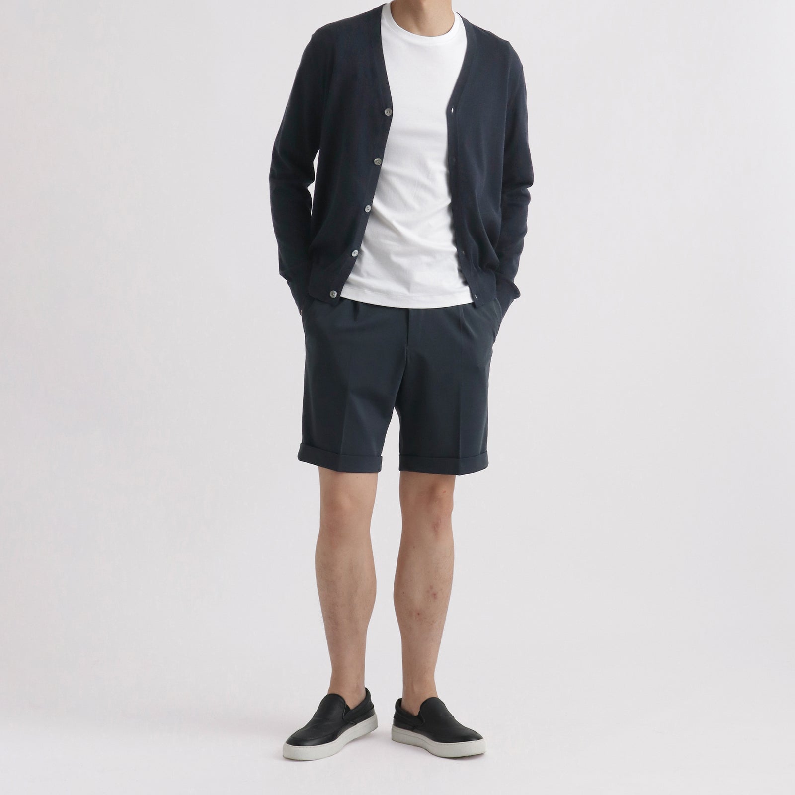 マットツイストショートパンツ ネイビー – MINIMAL WARDROBE