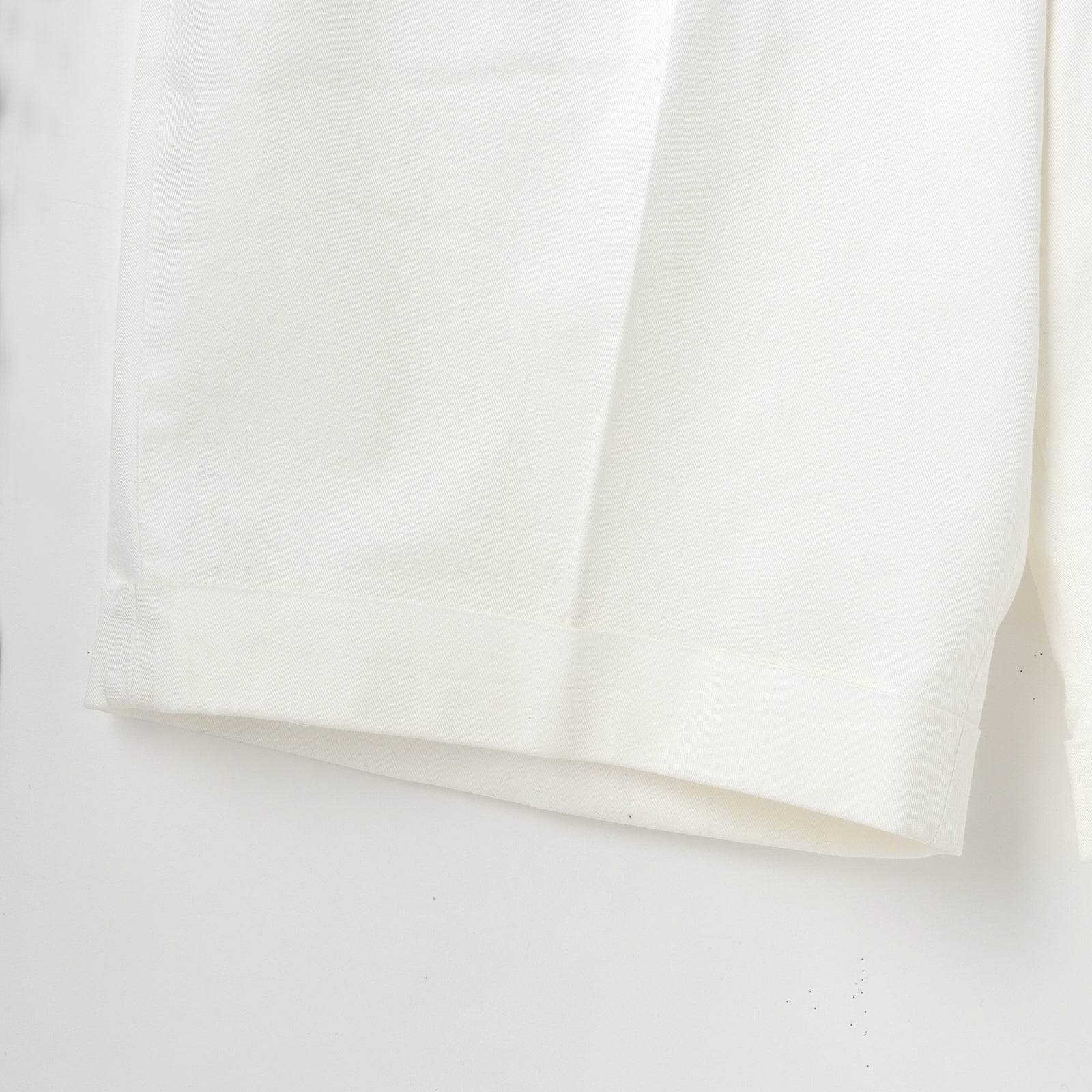干場義雅×DRESSTERIOR】コットンハーフパンツ ホワイト – MINIMAL WARDROBE