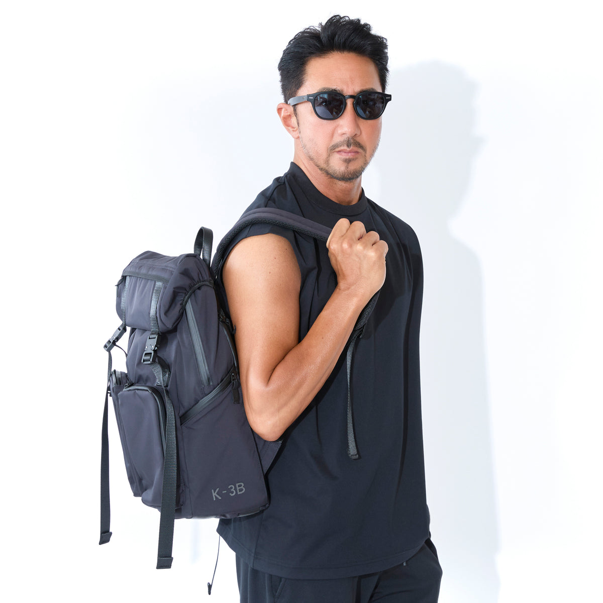 美品　BRUNO ブラック ミニマルデザイン リュック バックパック – MINIMAL WARDROBE（ミニマルワードローブ）