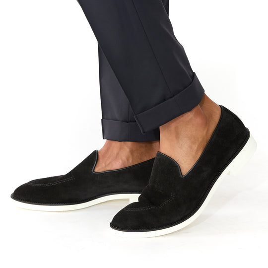 ヤヌスカーフ スエード アンライニング スリッポン ブラック×ホワイト