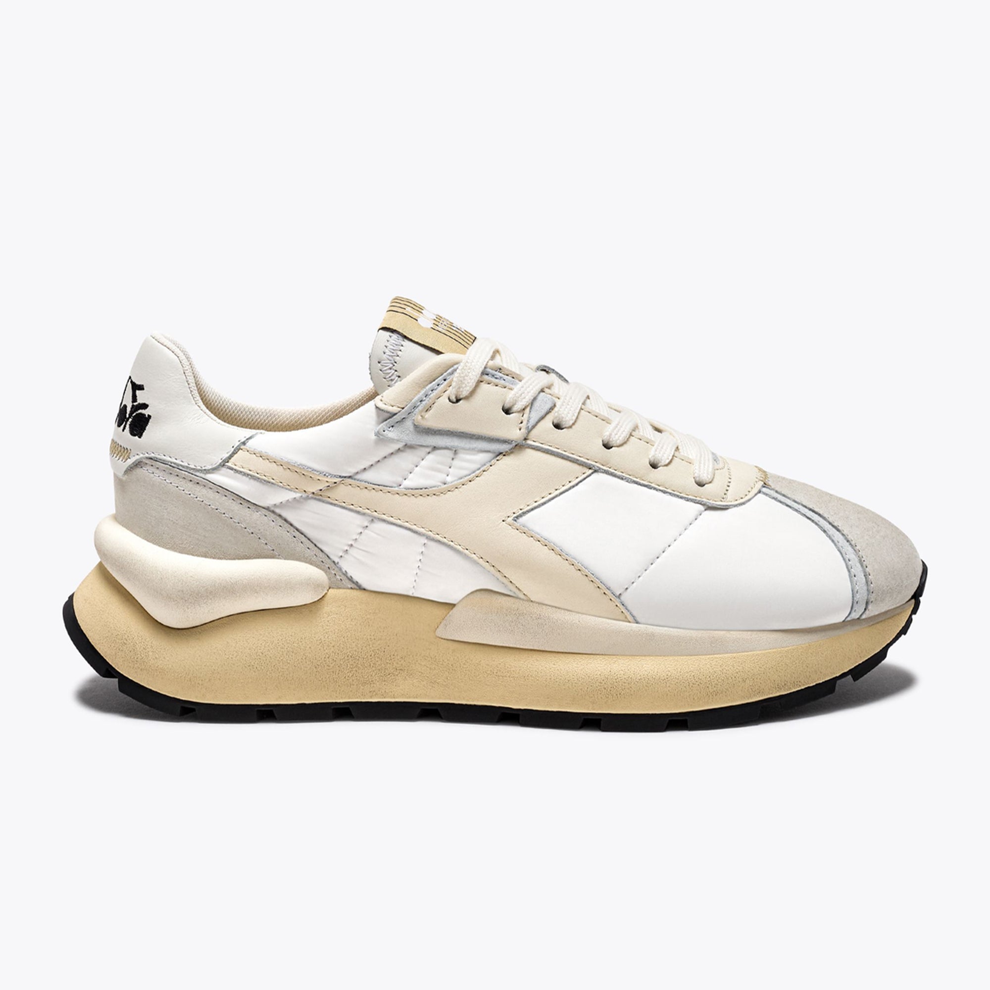 Diadora – MINIMAL WARDROBE（ミニマルワードローブ）