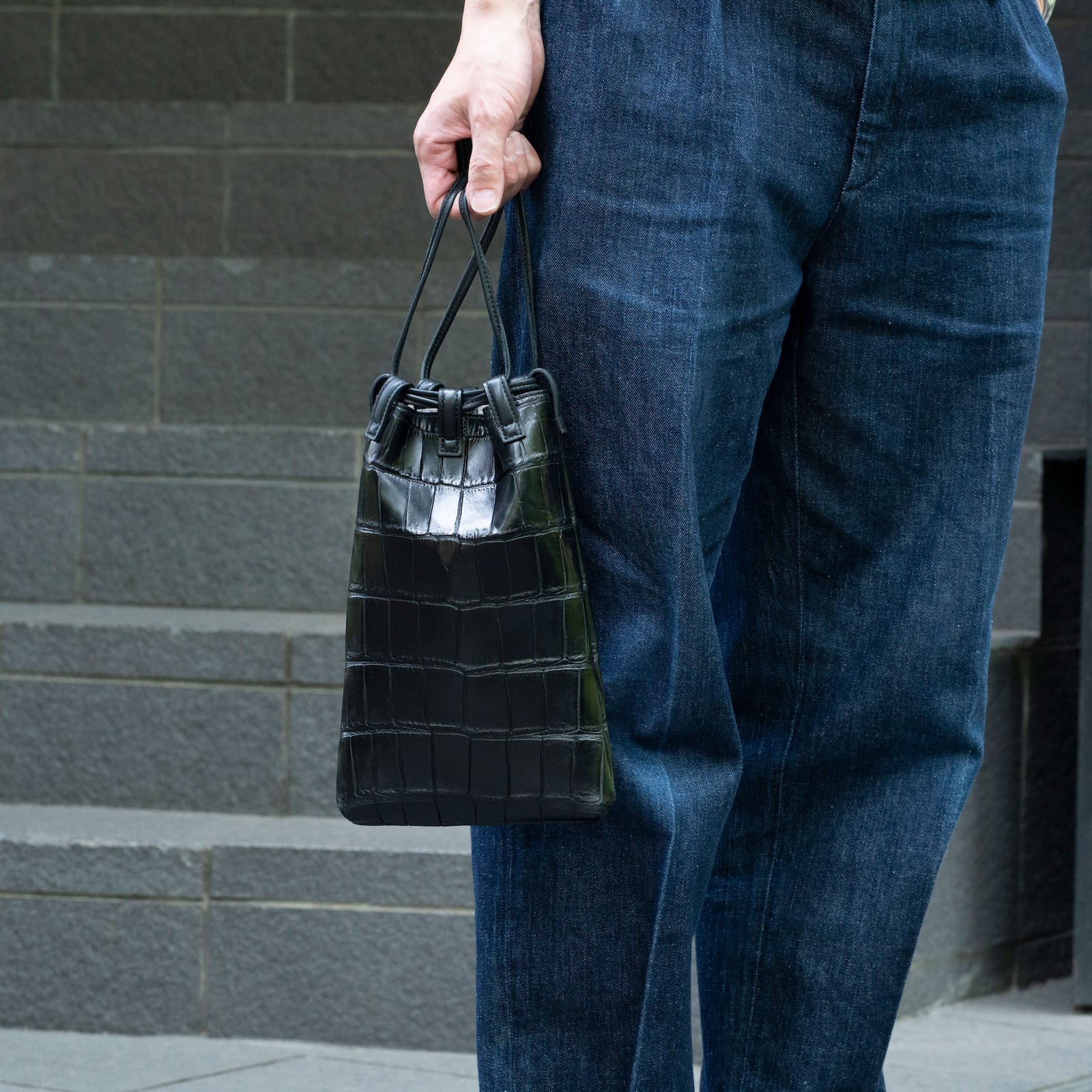 Coulisse 巾着袋 クロコダイル ブラック – MINIMAL WARDROBE