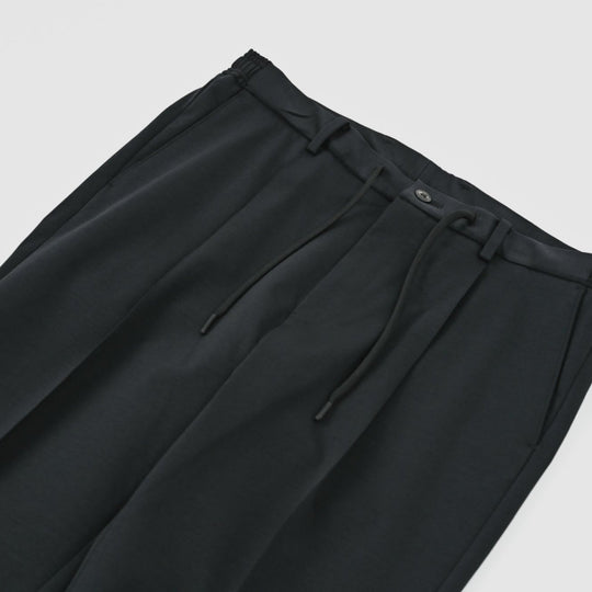 Duplex Cotton Jersey 1プリーツ サイドギャザー トラベル スラックス コスモネイビー