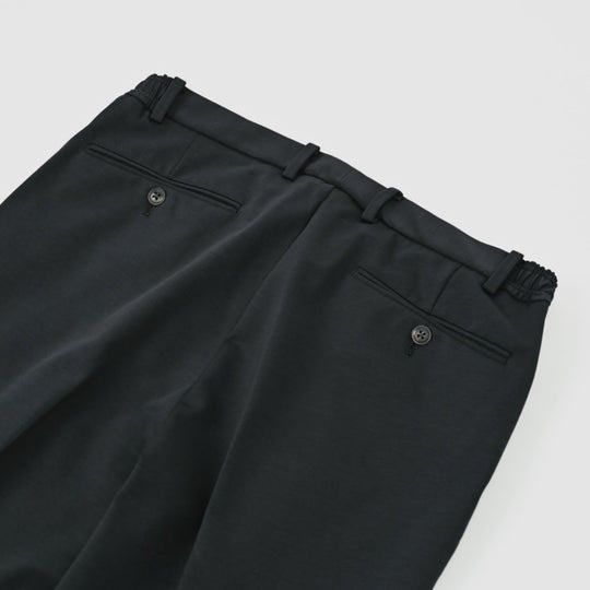Duplex Cotton Jersey 1プリーツ サイドギャザー トラベル スラックス コスモネイビー