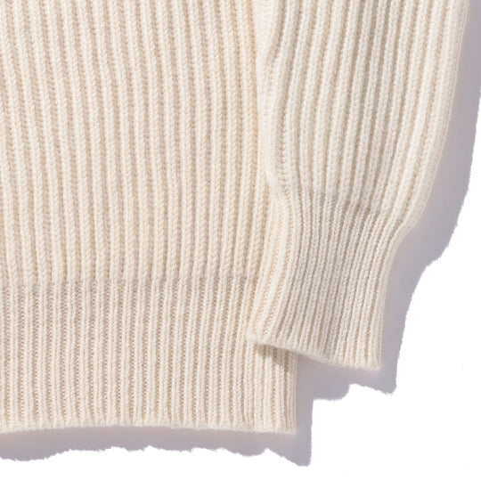 カシミヤミドルゲージクルー フィッシャーマンニットオフホワイト