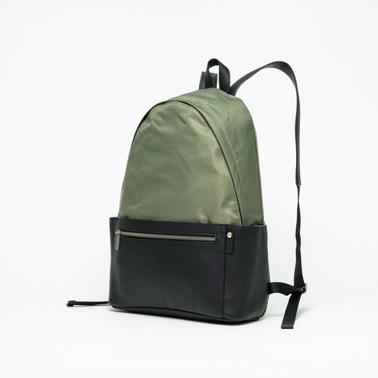 SAC a DOS(BACKPACK) カーキ