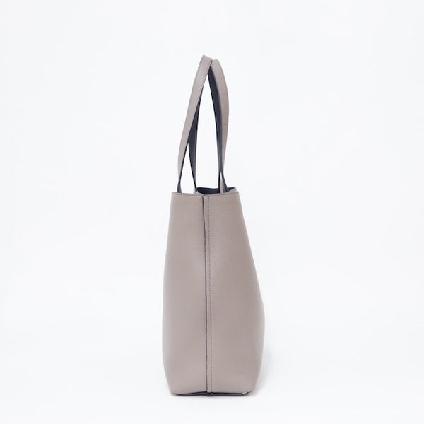 リバーシブルトート ネイビー×トープ – MINIMAL WARDROBE