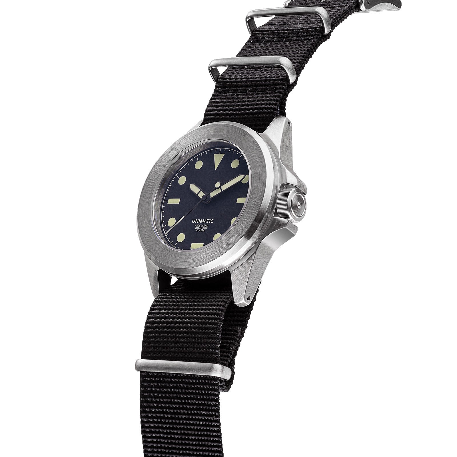 クラシック UC4 / QUATTRO – MINIMAL WARDROBE（ミニマルワードローブ）