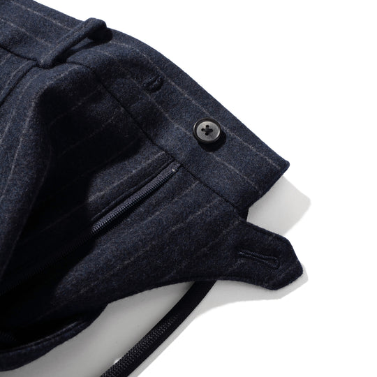 Optima 16.5 Merino Wool Jersey Banker Stripeサイドギャザートラウザー ネイビー