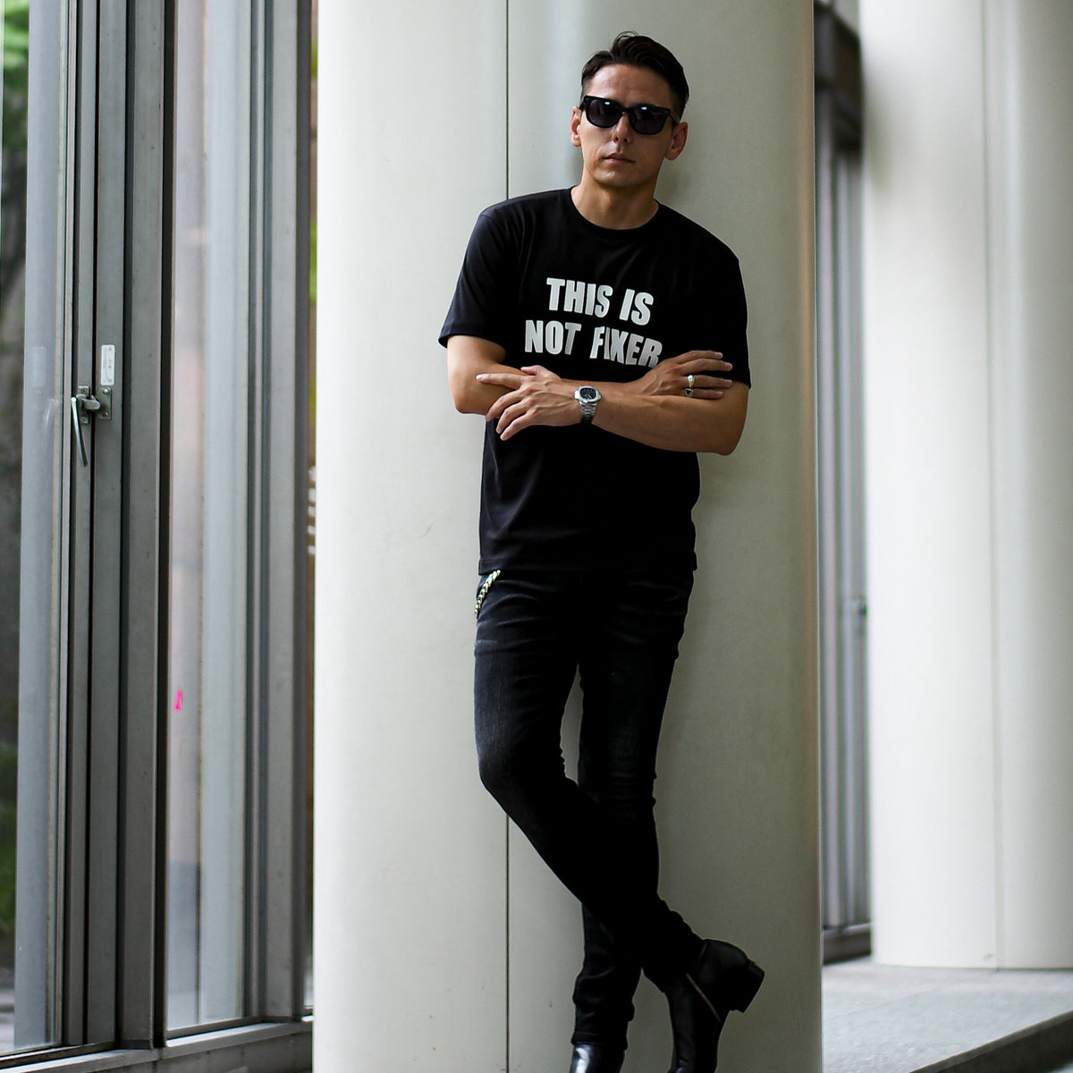 FTS-06 「THIS IS NOT FIXER」BLACK プリントTシャツ – MINIMAL WARDROBE（ミニマルワードローブ）