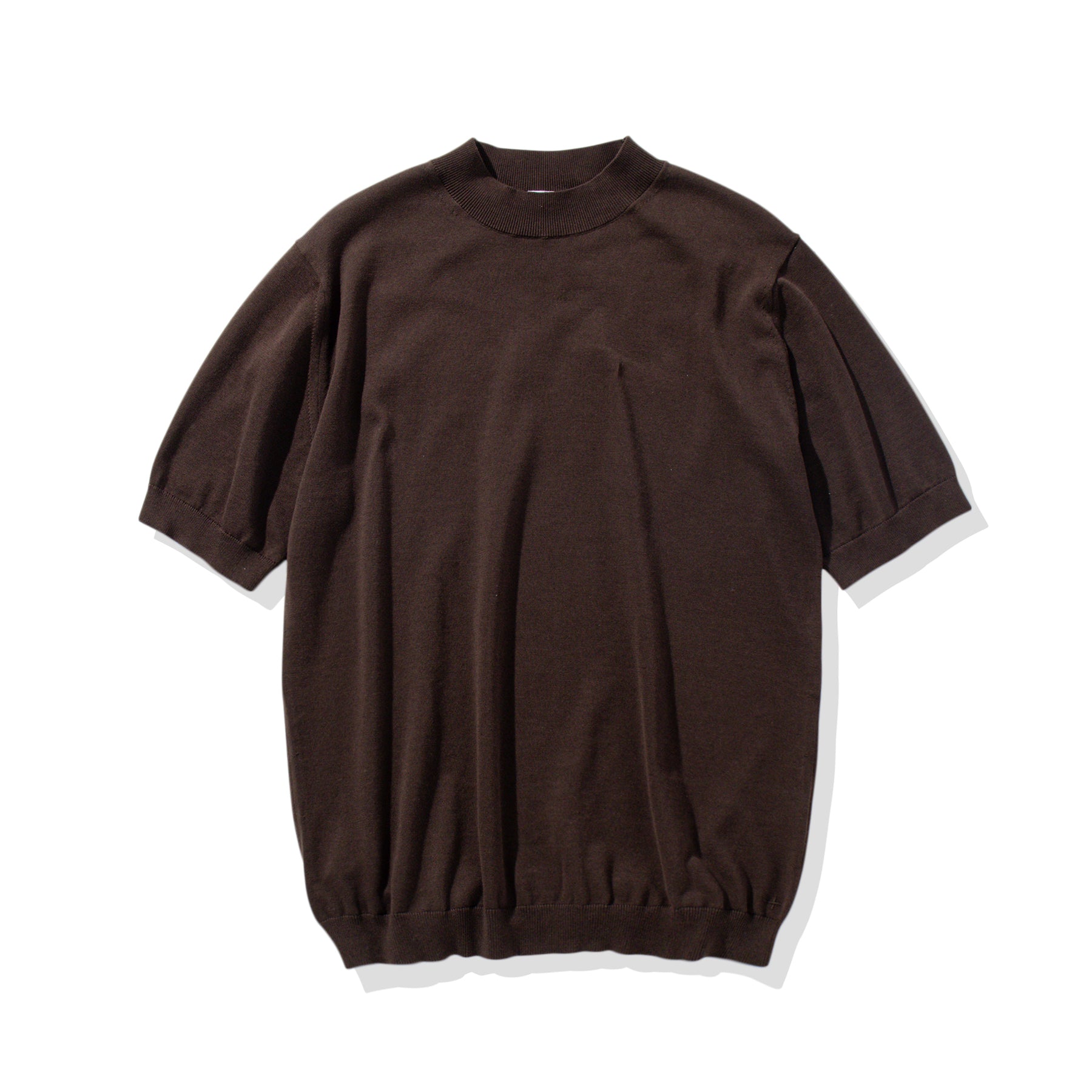 Fuzzykonプリーツシワ加工モックネックTシャツ Fuzzykonプリーツシワ加工モックネックTシャツ （ホワイト