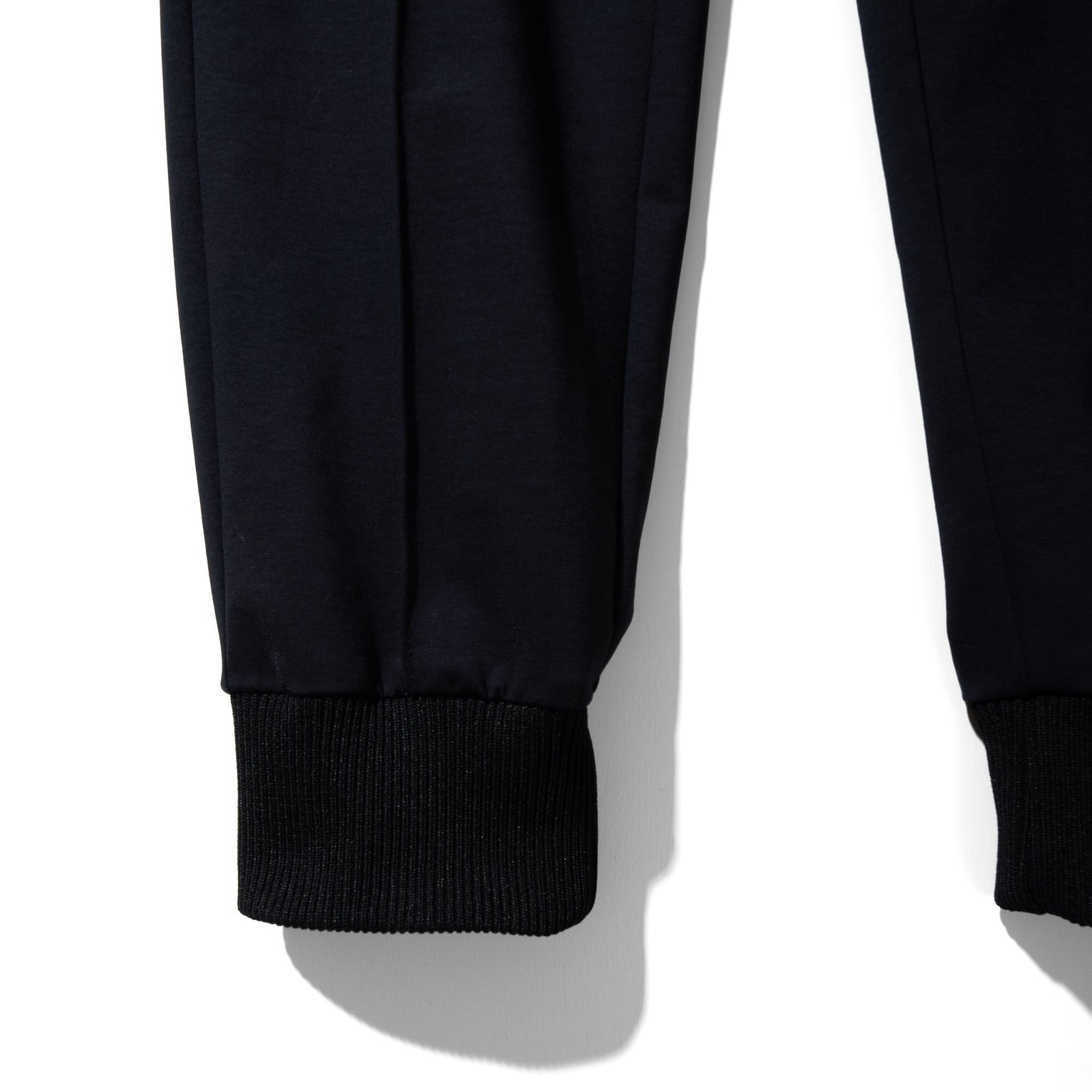MOVE   ジョガーパンツ コスモネイビー Duplex Cotton Jersey スリムトラベル ジョガー Cosmo Navy – MOVB