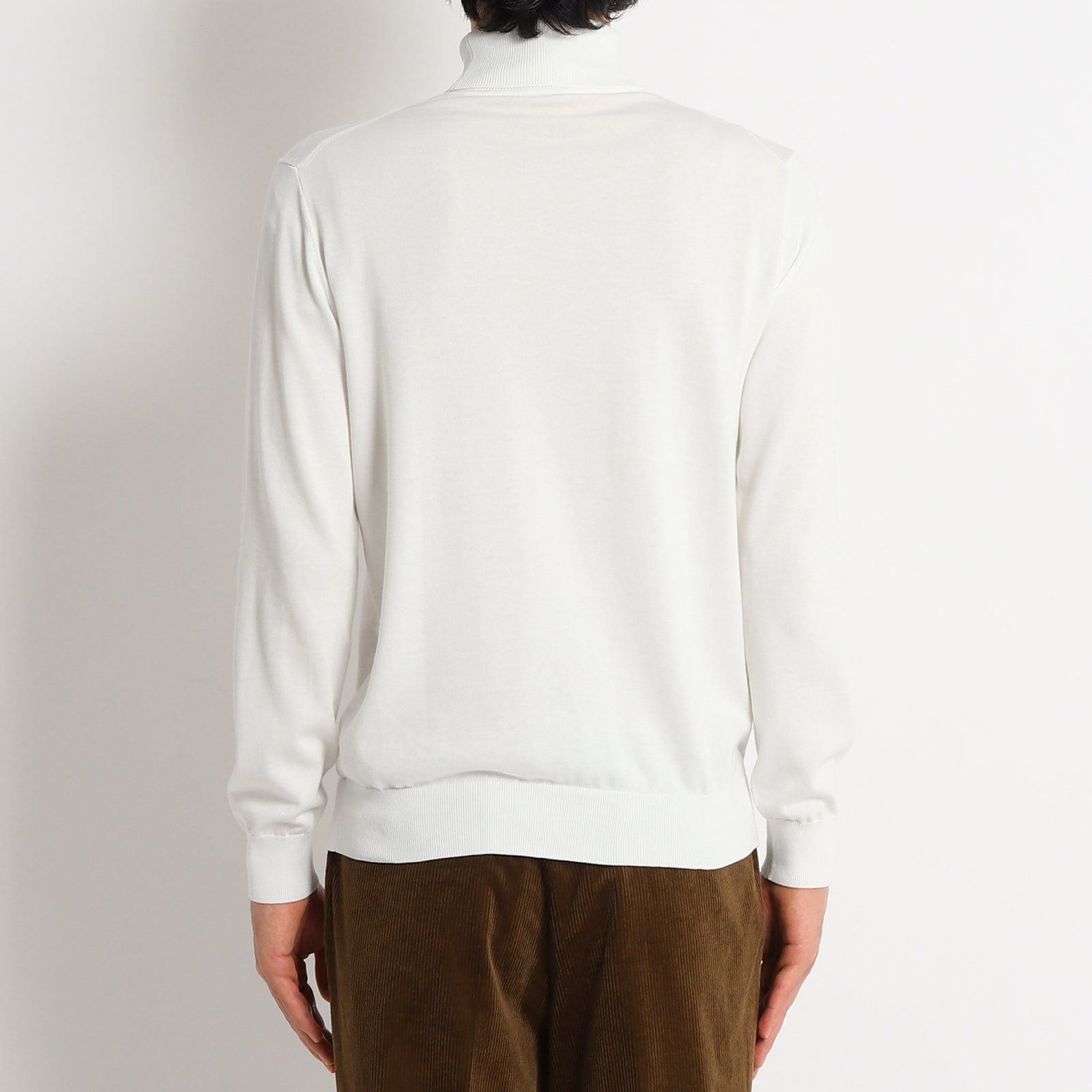 SUVIN PLATINUM タートルネックニット ホワイト – MINIMAL WARDROBE